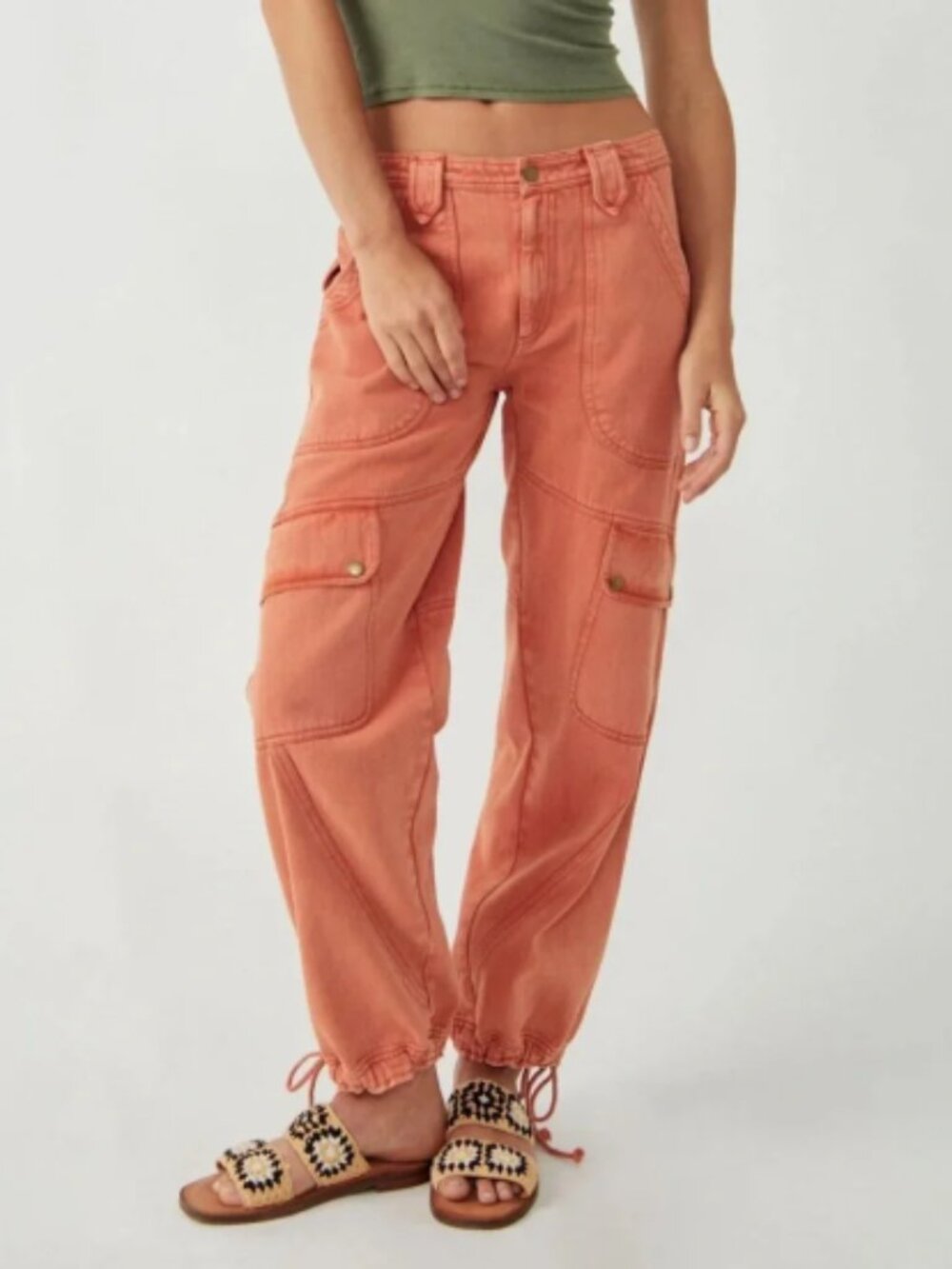 FREE PEOPLE COME AND GET IT UTILITY PANTS -Size XS - Picture 11 of 11